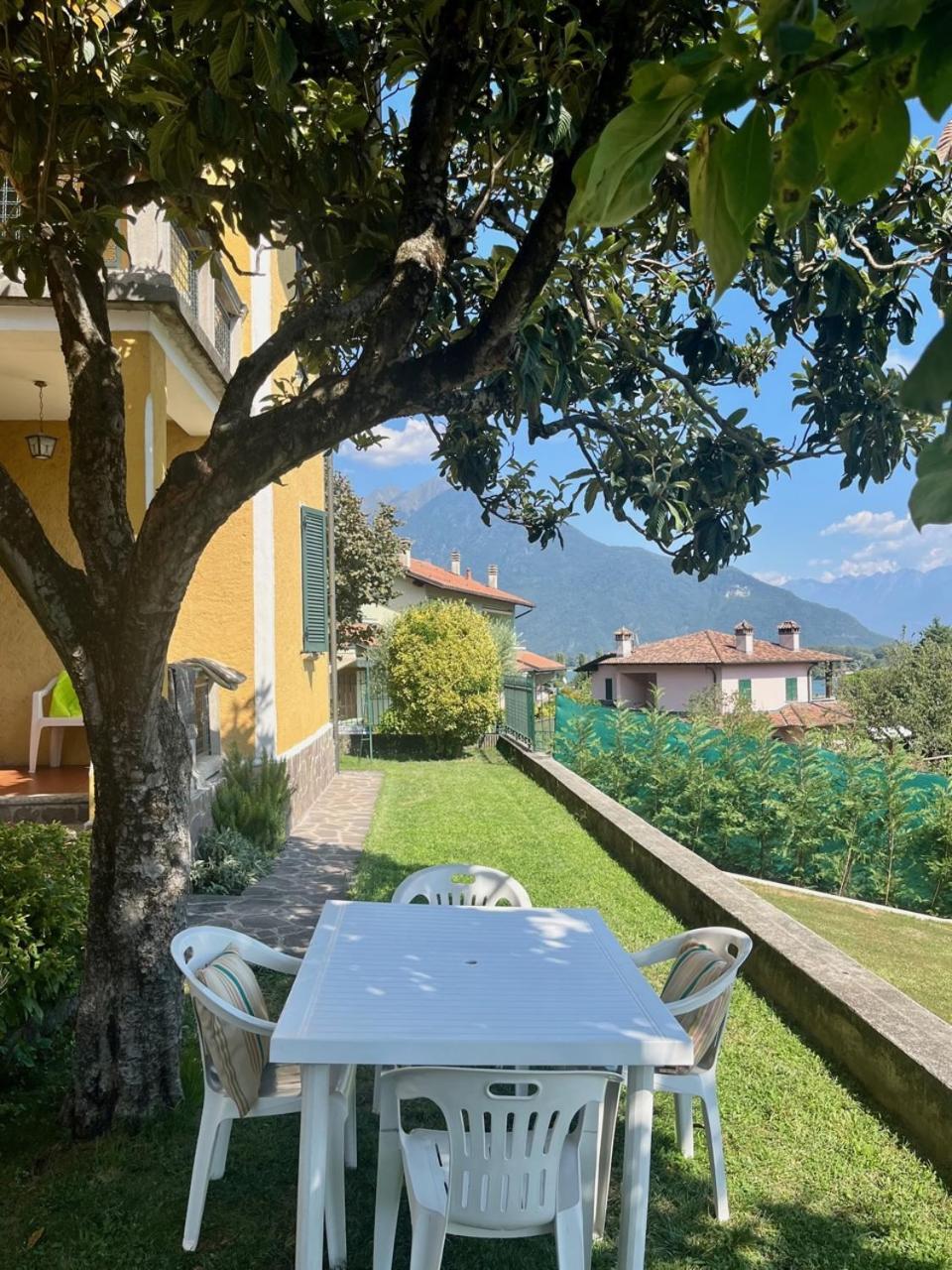 Casa Gialla Gera Lario Exterior photo